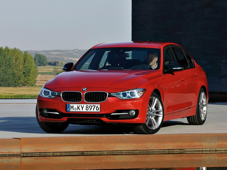  BMW 335i Sedan Sport Line 2012 года  (фото 14 из 16)